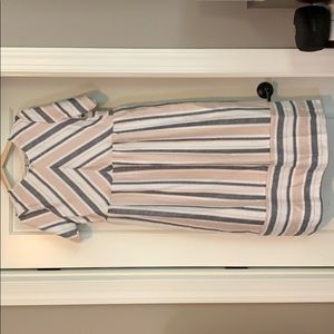 Boutique dress size xxl fits like an XL. NWT
